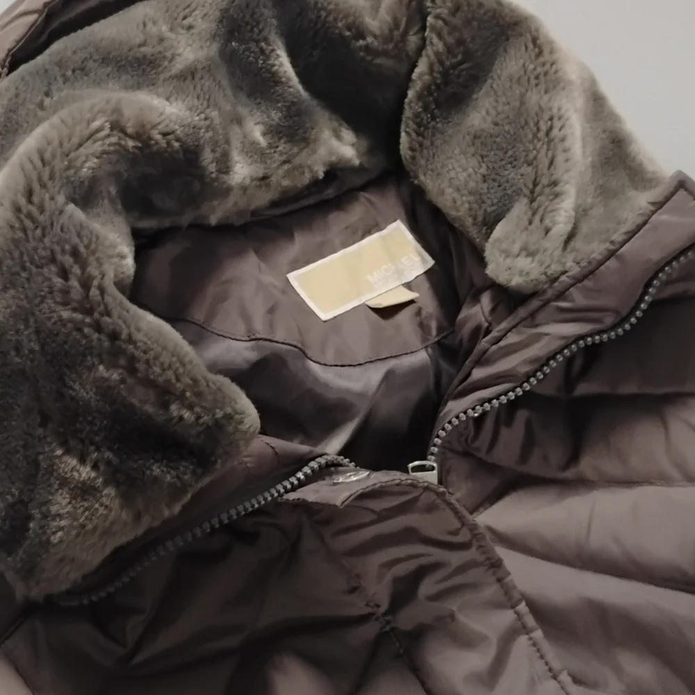 Michael Kors Fuzzy Collar Hooded Puffer Down Fill Coat Sz M